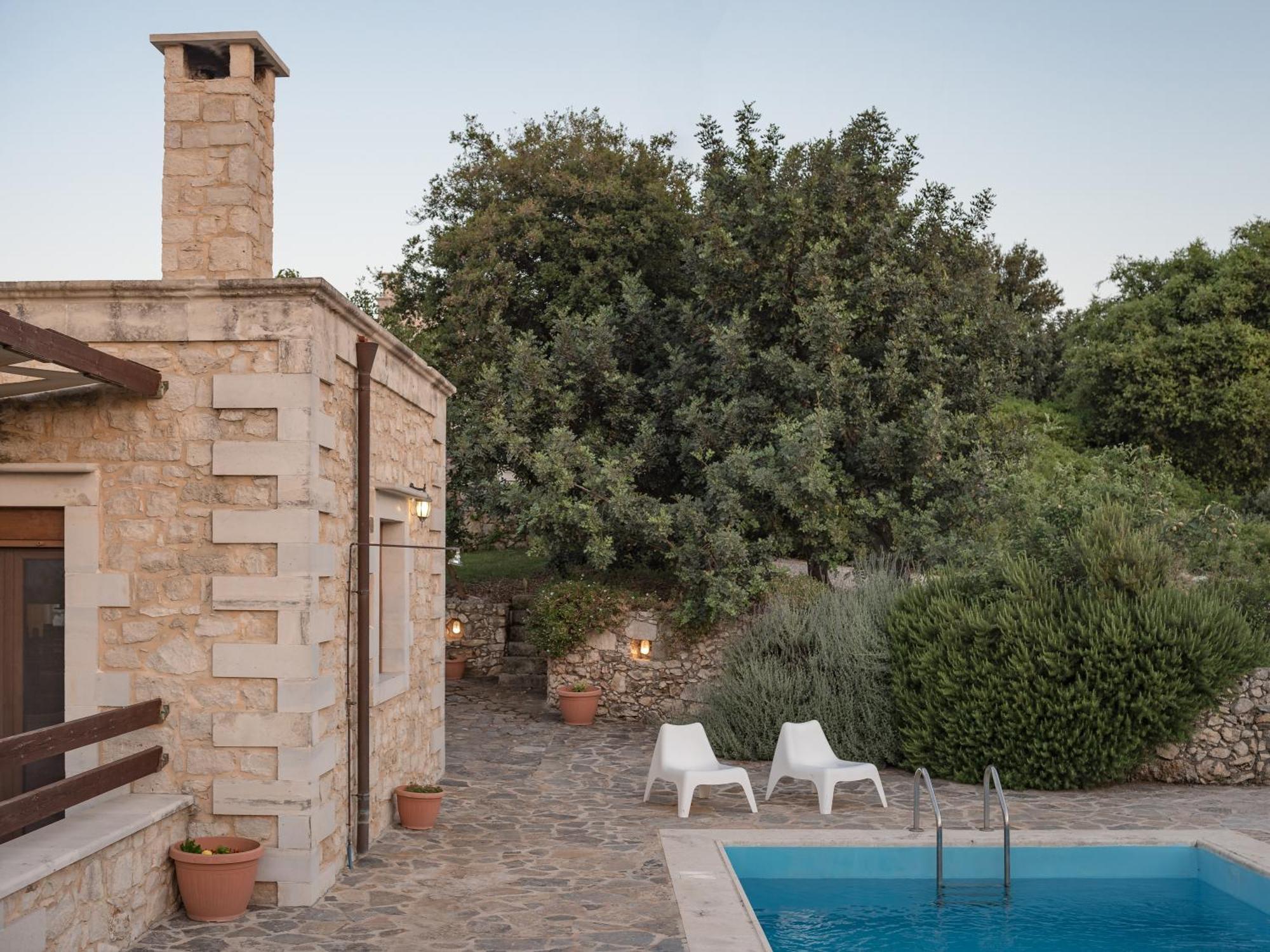 Koules Estate, With Private Pools & Bbq - Embracing Nature, By Thinkvilla Argouli Номер фото